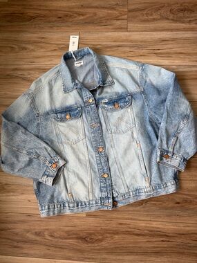 Wrangler Oversized Jumbo Denim Trucker Jacket XL Light Wash NWT 90s Style